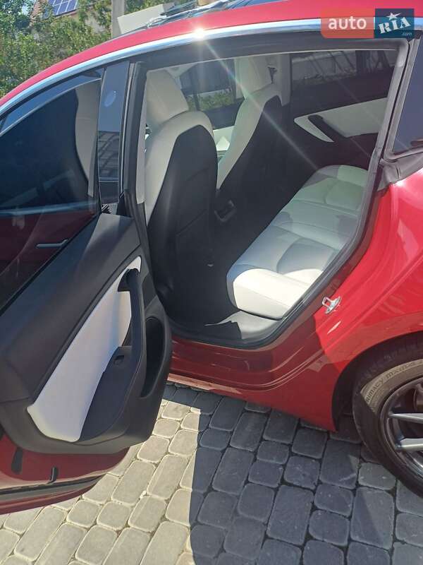 Седан Tesla Model 3 2019 в Ивано-Франковске фото 17 Седан Tesla Model 3 2019 в Ивано-Франковске