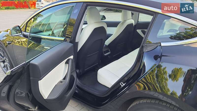 Седан Tesla Model 3 2020 в Харькове