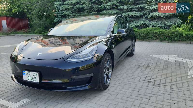 Седан Tesla Model 3 2020 в Харькове