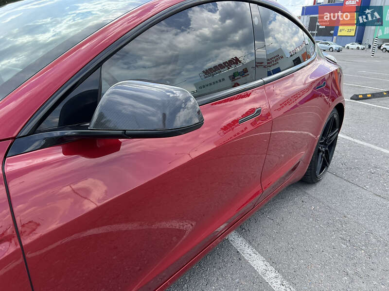 Седан Tesla Model 3 2019 в Києві
