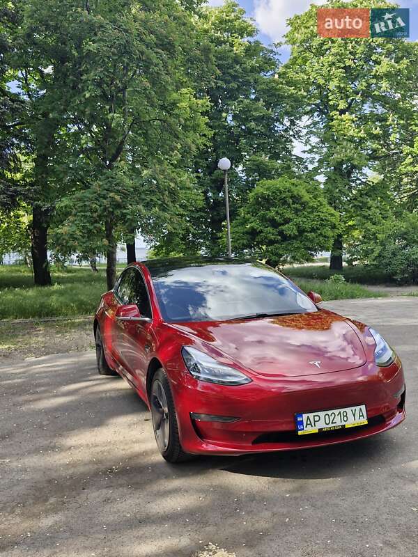 Седан Tesla Model 3 2019 в Дніпрі