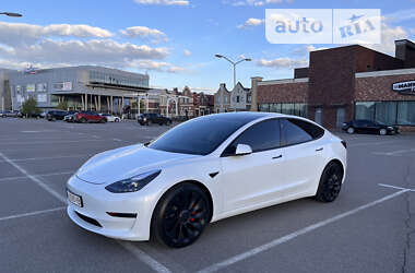 Седан Tesla Model 3 2022 в Києві