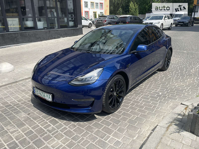 Седан Tesla Model 3 2019 в Вінниці