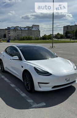 Седан Tesla Model 3 2020 в Кам'янець-Подільському