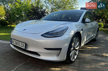 Седан Tesla Model 3 2019 в 