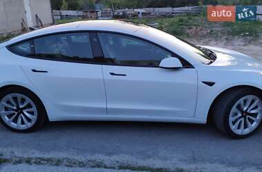 Седан Tesla Model 3 2022 в Києві