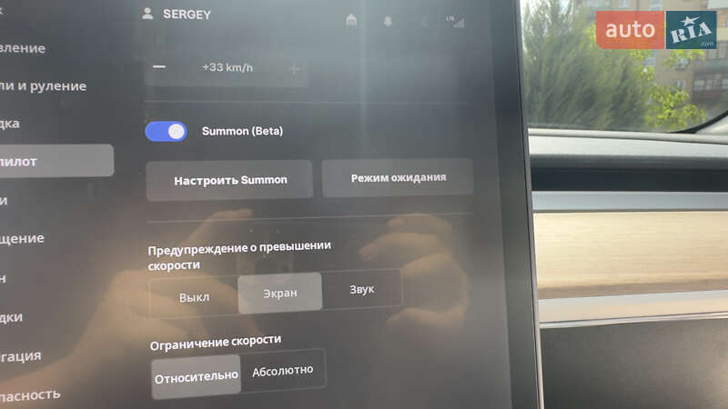 Седан Tesla Model 3 2019 в Славянске