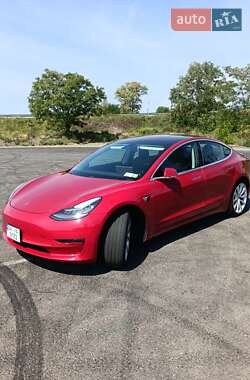 Седан Tesla Model 3 2018 в Днепре