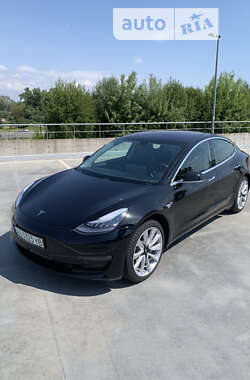 Tesla Model 3 2019