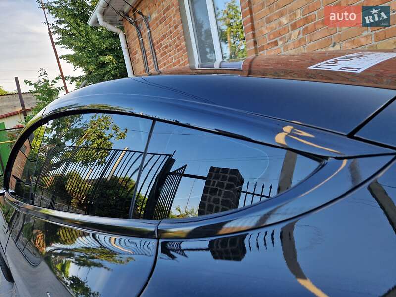 Седан Tesla Model 3 2018 в Первомайске