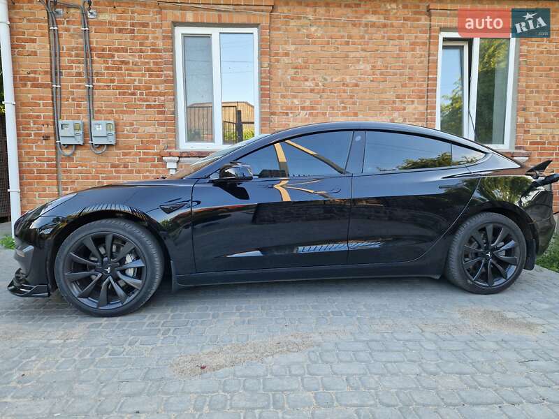 Седан Tesla Model 3 2018 в Первомайске