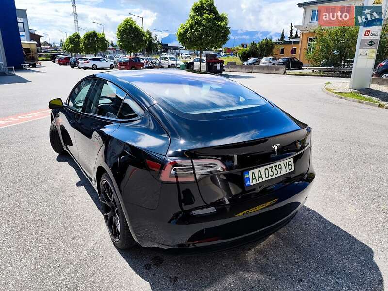 Седан Tesla Model 3 2018 в Днепре