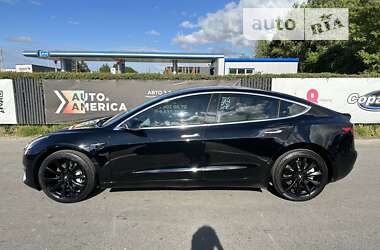 Седан Tesla Model 3 2018 в Луцьку