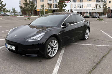 Седан Tesla Model 3 2019 в 