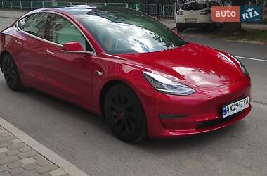 Седан Tesla Model 3 2019 в 