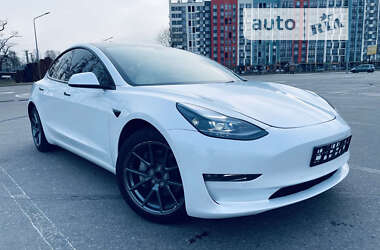 Седан Tesla Model 3 2021 в Василькові