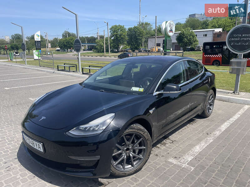 Седан Tesla Model 3 2019 в Харькове
