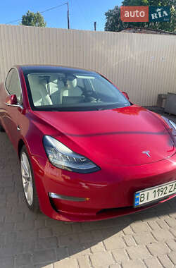 Седан Tesla Model 3 2018 в Полтаве