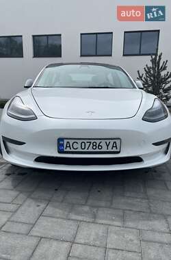 Седан Tesla Model 3 2021 в Луцке