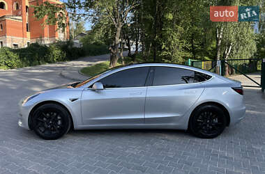 Седан Tesla Model 3 2018 в 