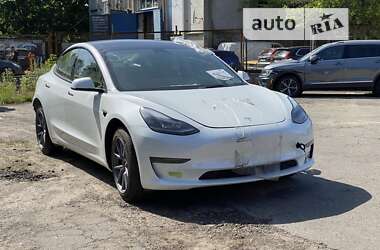 Седан Tesla Model 3 2023 в Києві