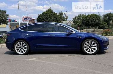 Седан Tesla Model 3 2019 в Кривому Розі