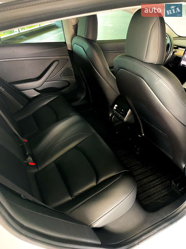Седан Tesla Model 3 2018 в Киеве фото 8 Седан Tesla Model 3 2018 в Киеве