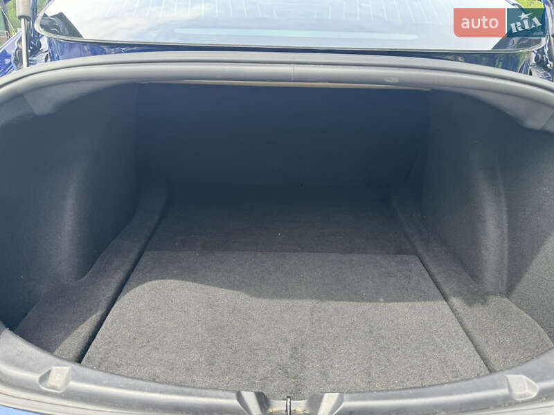 Седан Tesla Model 3 2019 в Івано-Франківську