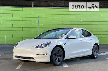 Седан Tesla Model 3 2023 в Києві