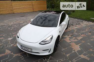 Седан Tesla Model 3 2018 в Білій Церкві