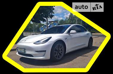 Седан Tesla Model 3 2020 в Кривому Розі