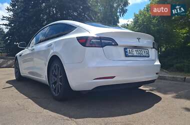 Седан Tesla Model 3 2020 в Кривом Роге