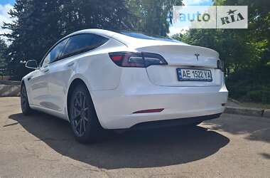 Седан Tesla Model 3 2020 в Кривом Роге