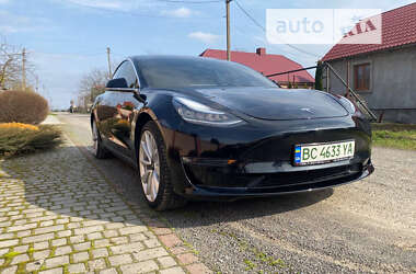 Седан Tesla Model 3 2019 в Луцке