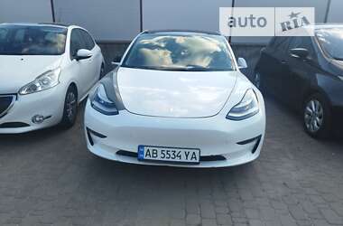 Седан Tesla Model 3 2018 в Вінниці