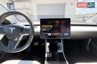 Седан Tesla Model 3 2018 в 