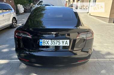 Седан Tesla Model 3 2020 в Тернополі