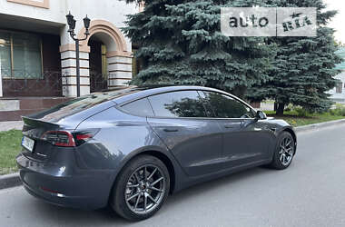 Седан Tesla Model 3 2022 в Харкові