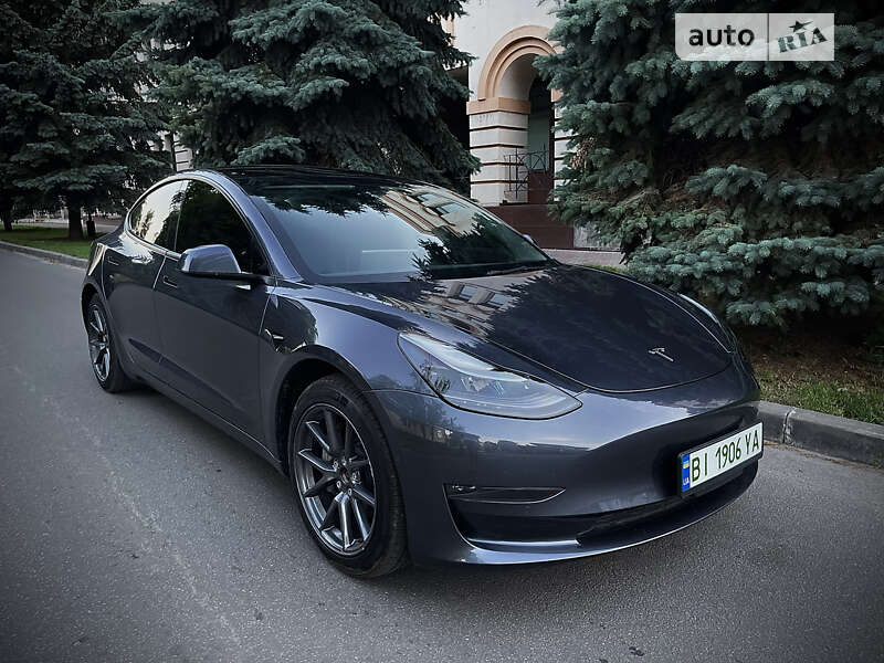 Седан Tesla Model 3 2022 в Харкові