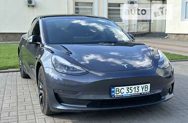 Седан Tesla Model 3 2022 в Черкасах