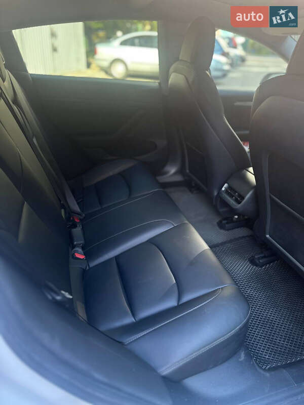 Седан Tesla Model 3 2021 в Харькове