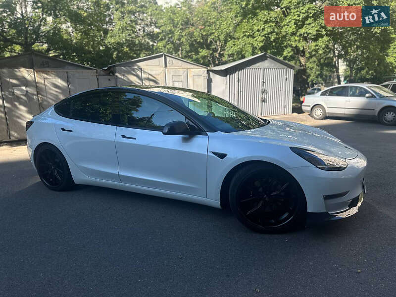 Седан Tesla Model 3 2021 в Харькове