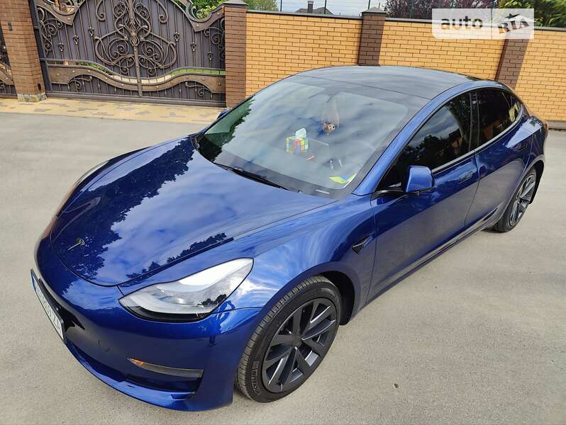 Седан Tesla Model 3 2022 в Вінниці