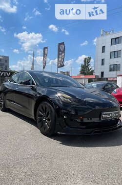 Седан Tesla Model 3 2018 в Києві