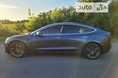 Седан Tesla Model 3 2018 в Тернополі