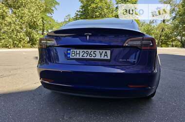 Седан Tesla Model 3 2018 в Одесі