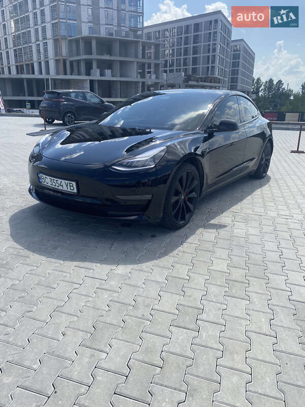 Tesla Model 3 2019