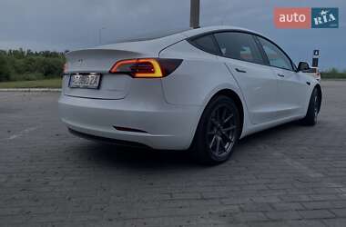 Седан Tesla Model 3 2022 в Луцке