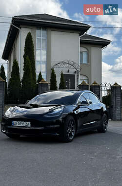 Tesla Model 3 2019 Tesla Model 3 2019