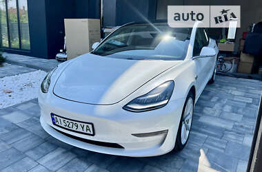 Седан Tesla Model 3 2019 в Киеве